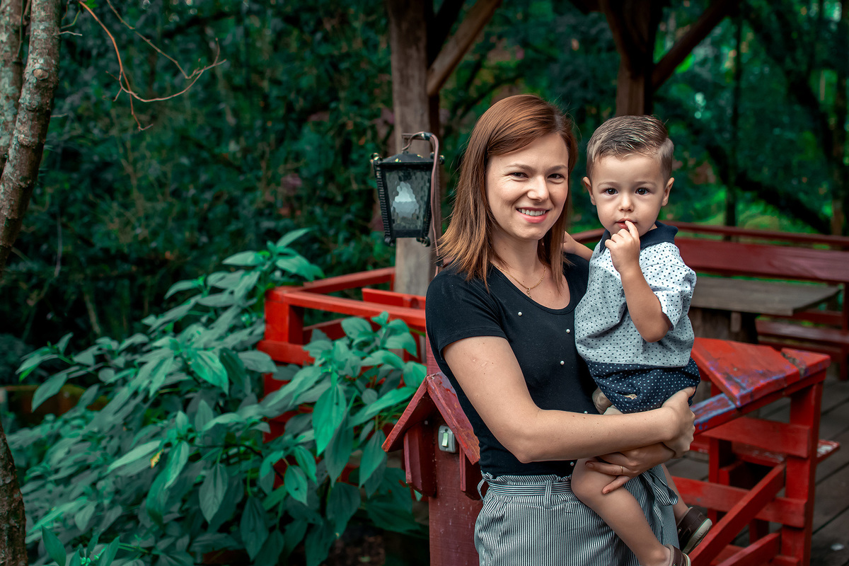 Mamãe e o Anthony em sua sessão de 2 anos em Nova Petrópolis.