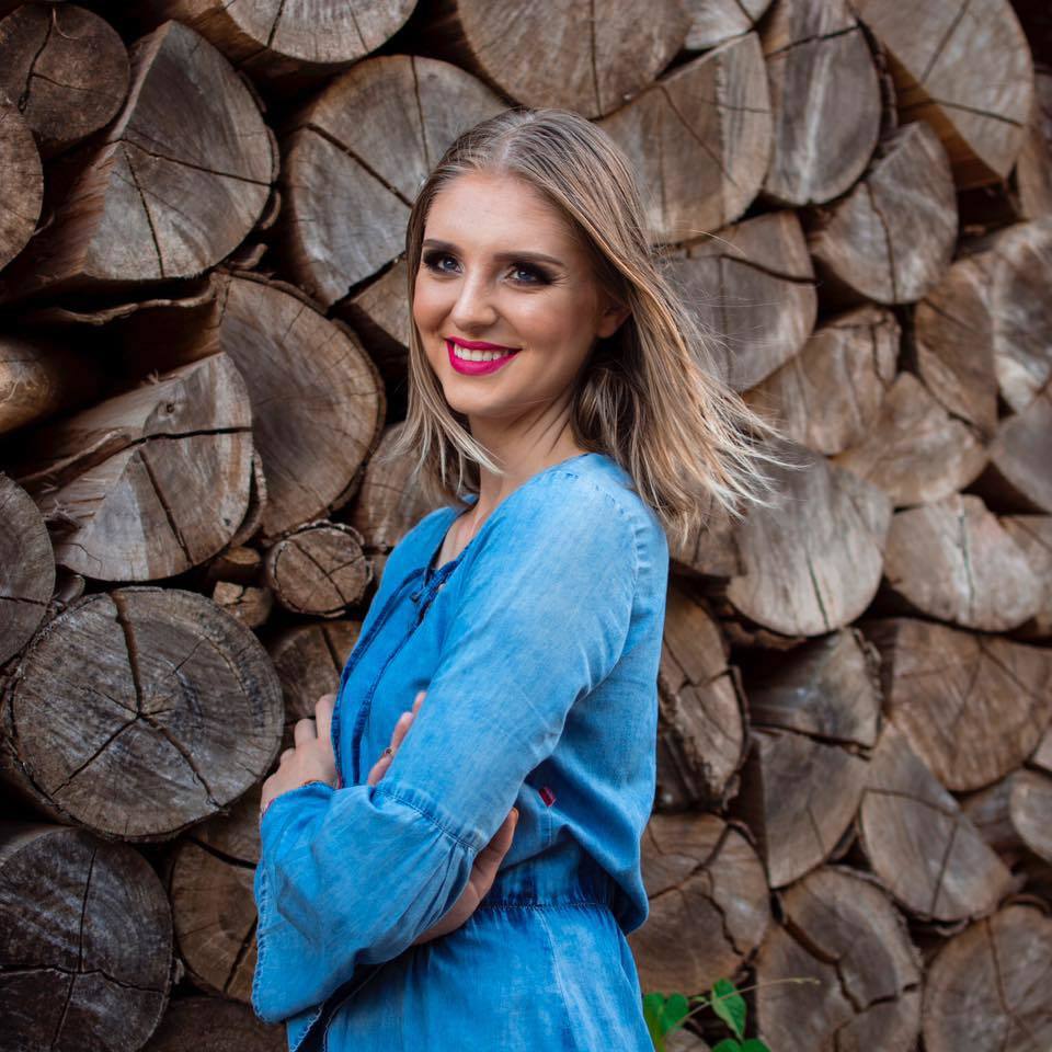 Sobre Katy Artmann - Fotógrafa de Casamento, Evento e Ensaios em Nova Petrópolis