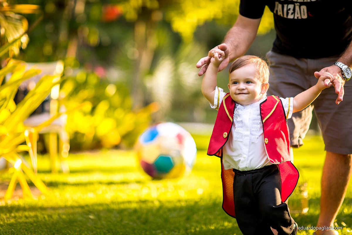 ensaio de um aninho com tema de circo