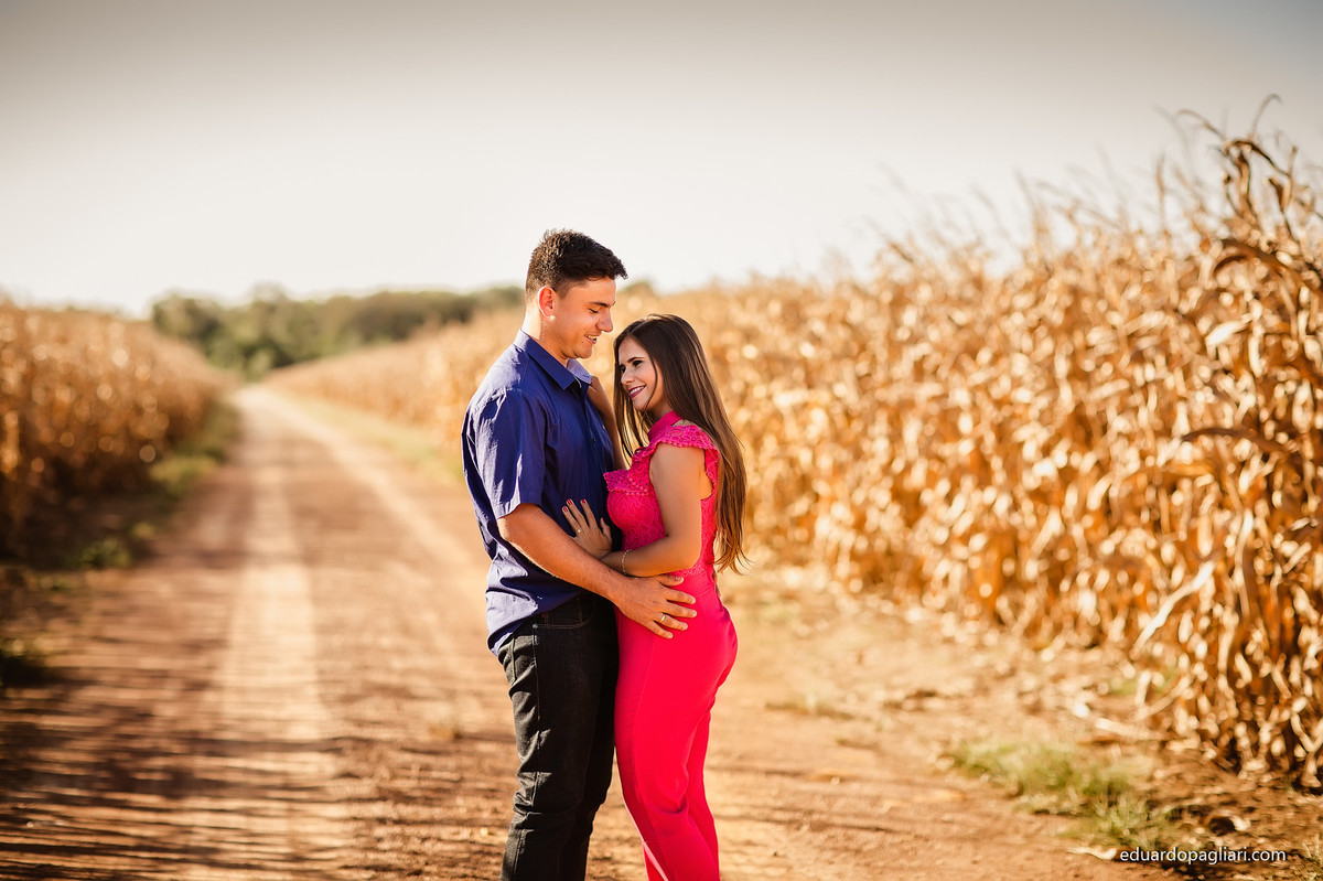 fotos de casamento com milho seco