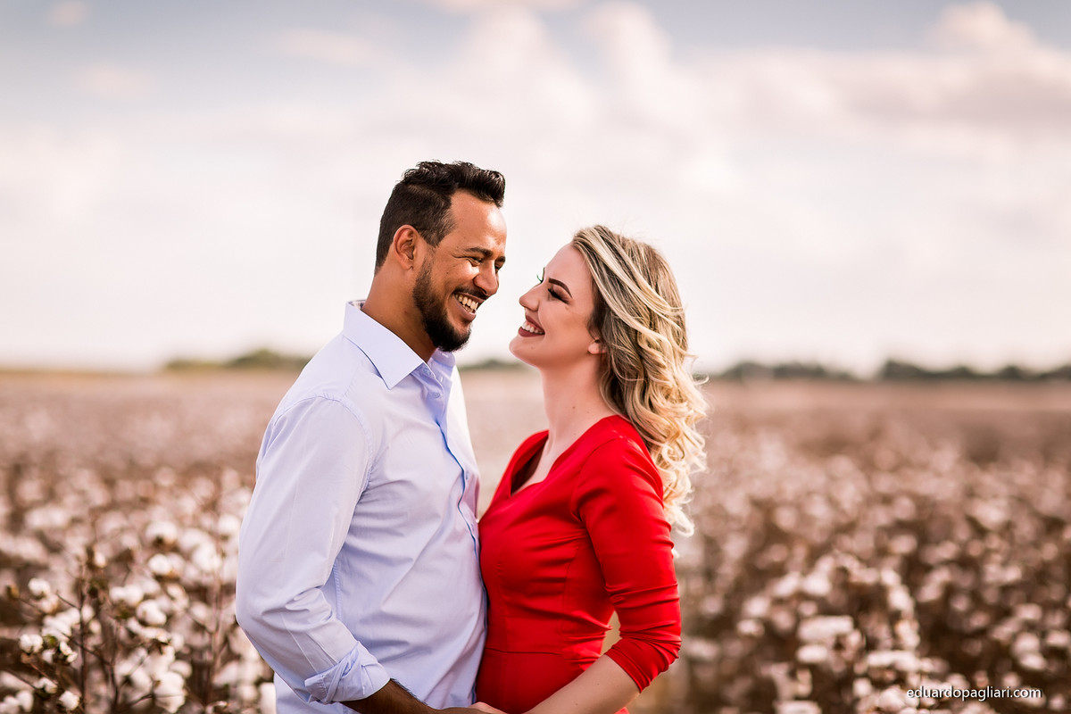 Pre casamento em sinop com vestido vermelho