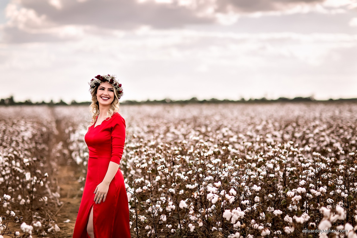 Pre casamento em sinop com vestido vermelho