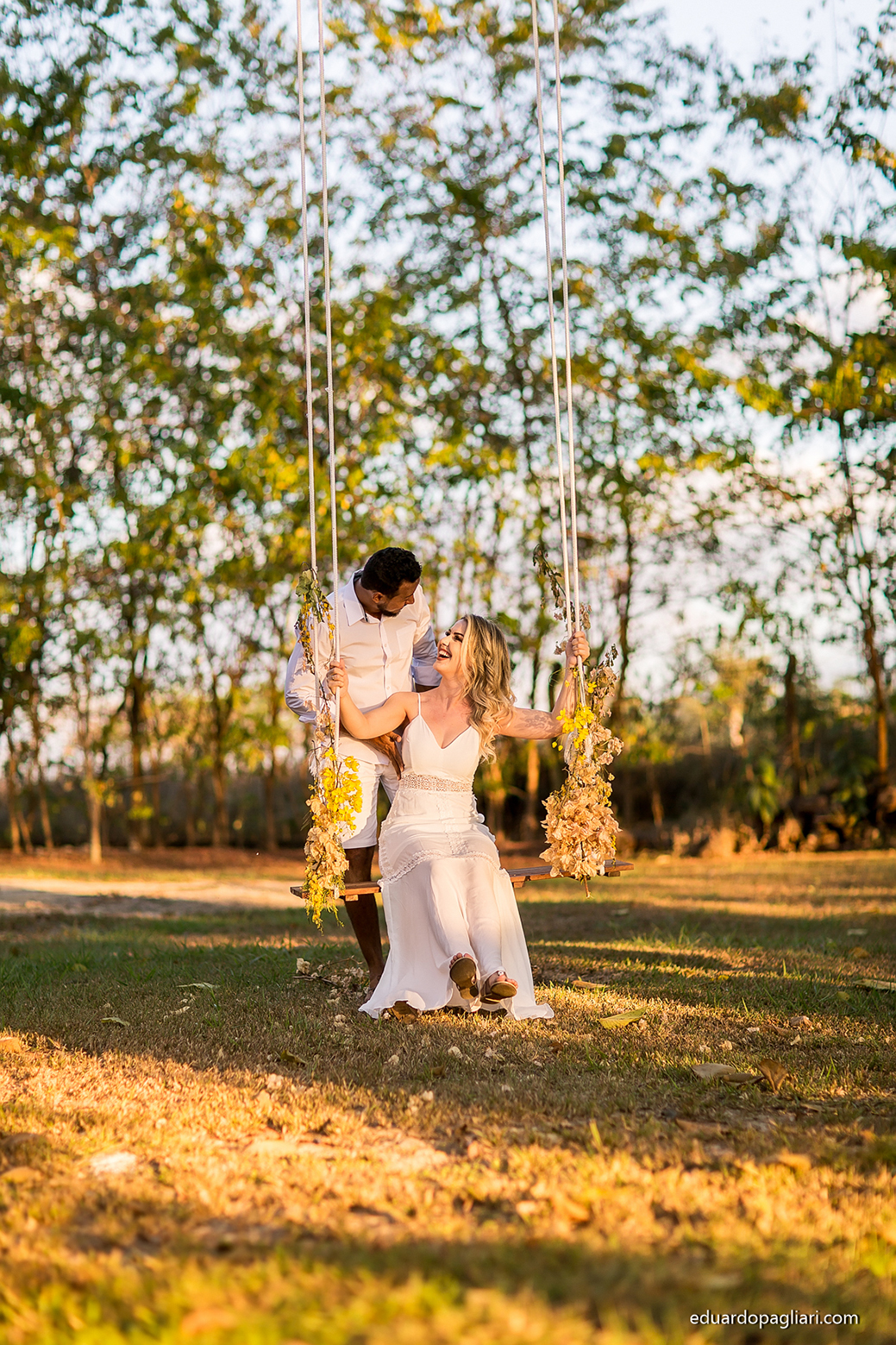 pre casamento em sinop ao por do sol