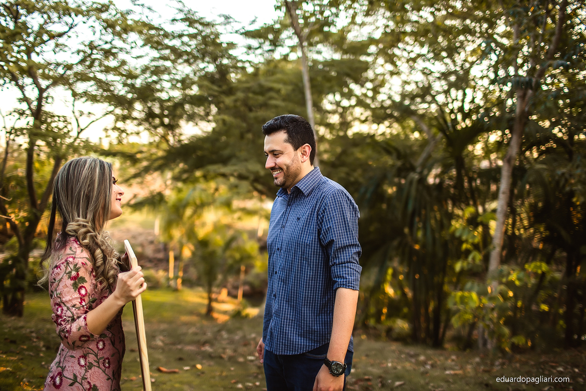surpresa para contar gravidez ao marido ensaio revelação de gravidez