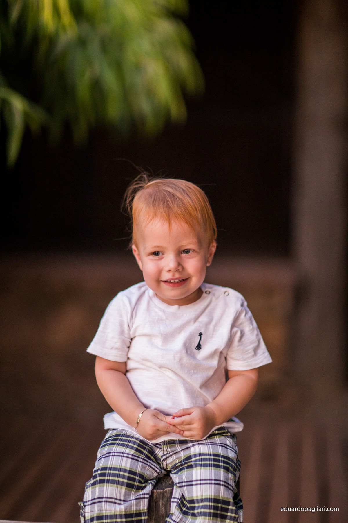ensaio em família com o tema bombeiro
