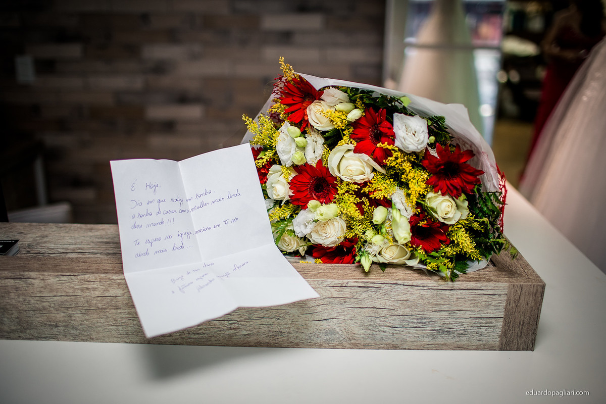 noiva fazendo brinde em colider mato grosso