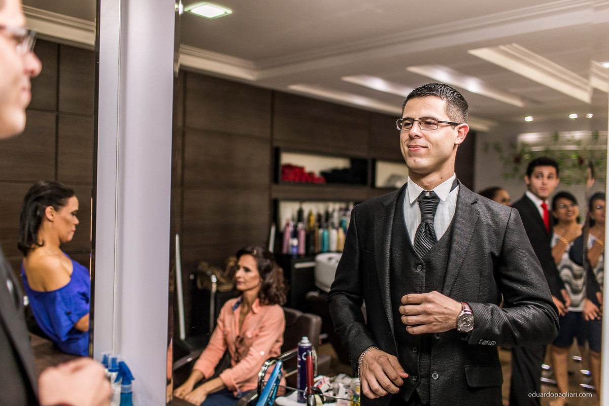 noivo antes do casamento