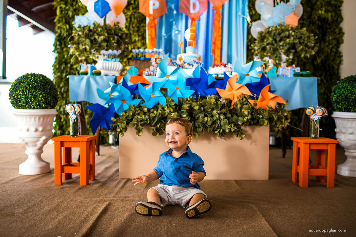 aniversario de um aninho com decoração de pipa