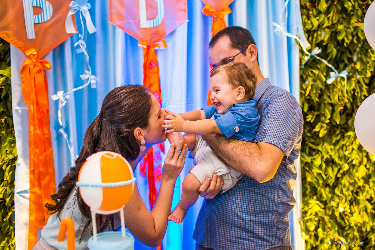 aniversario de um aninho com decoração de pipa