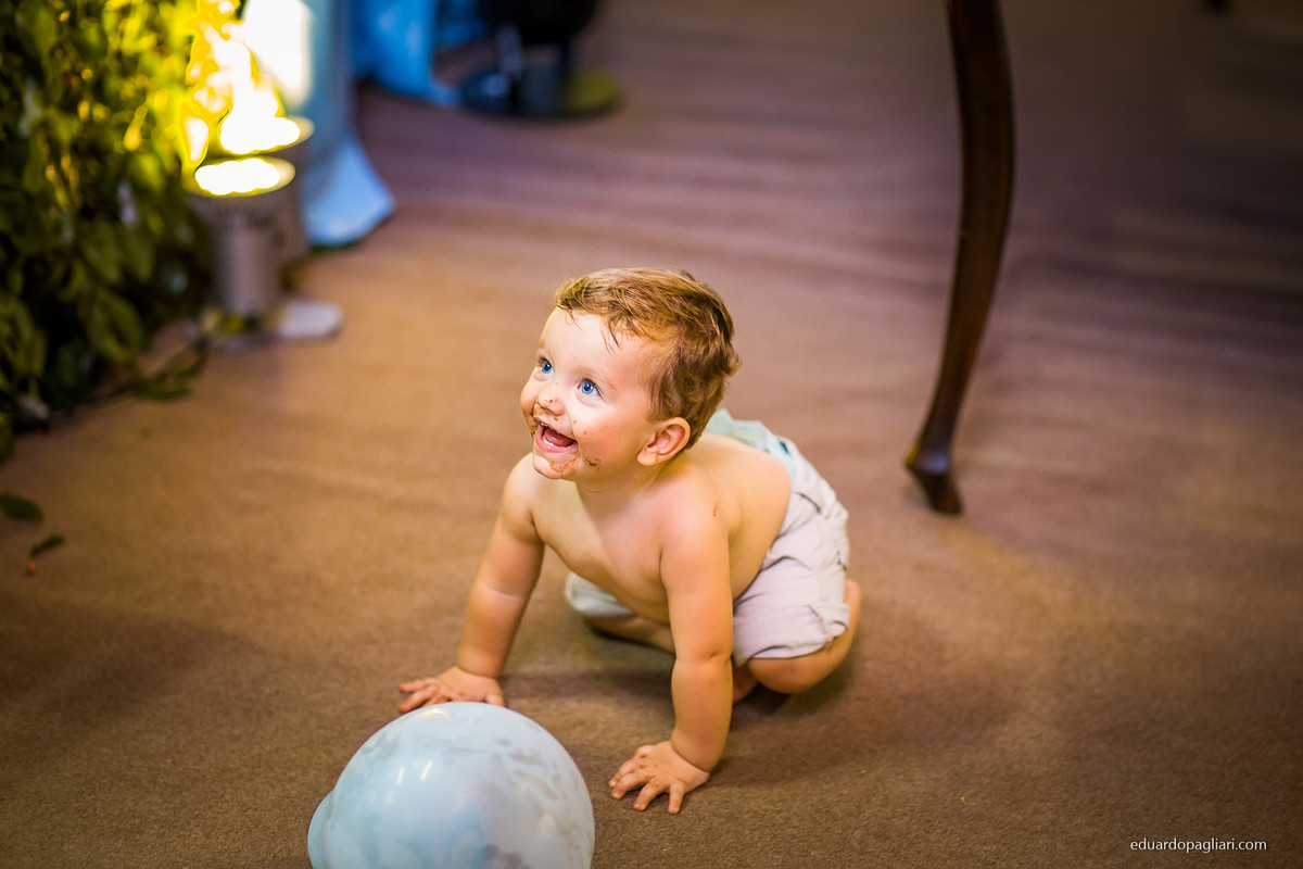 aniversario de um aninho com decoração de pipa