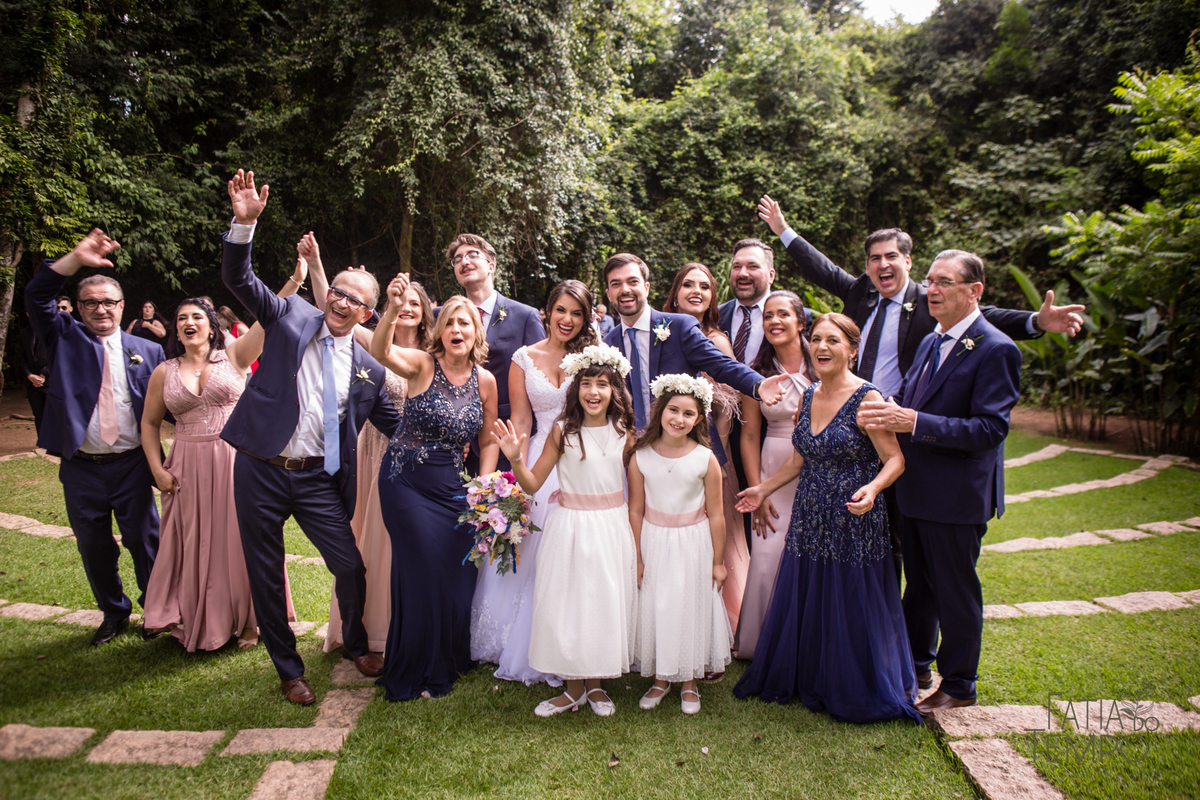 casamento ao ar livre, casamento villa mandacaru, casamento em itu, casamento interior de sp, casamento de dia, casamento fim de tarde, noiva, noivo, casamento por do sol, casamento embaixo da arvore, casamento no campo, borboletas em casamento