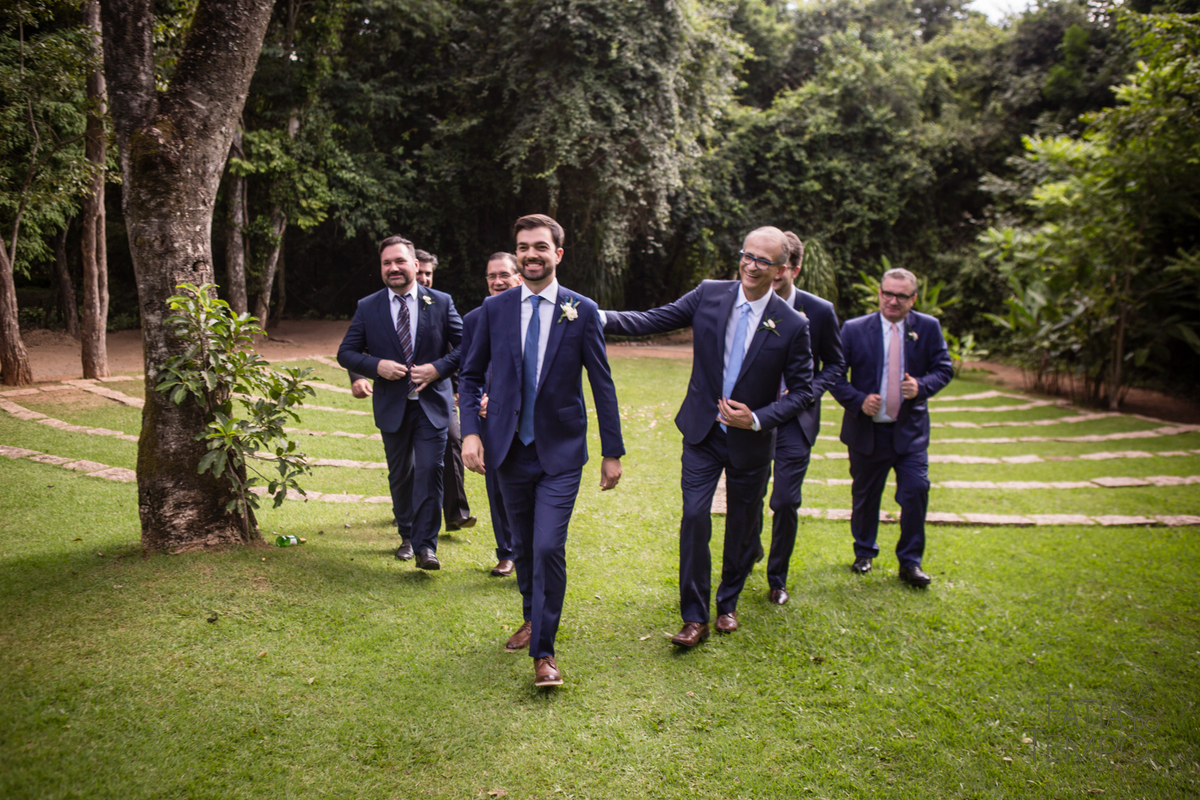 casamento ao ar livre, casamento villa mandacaru, casamento em itu, casamento interior de sp, casamento de dia, casamento fim de tarde, noiva, noivo, casamento por do sol, casamento embaixo da arvore, casamento no campo, borboletas em casamento