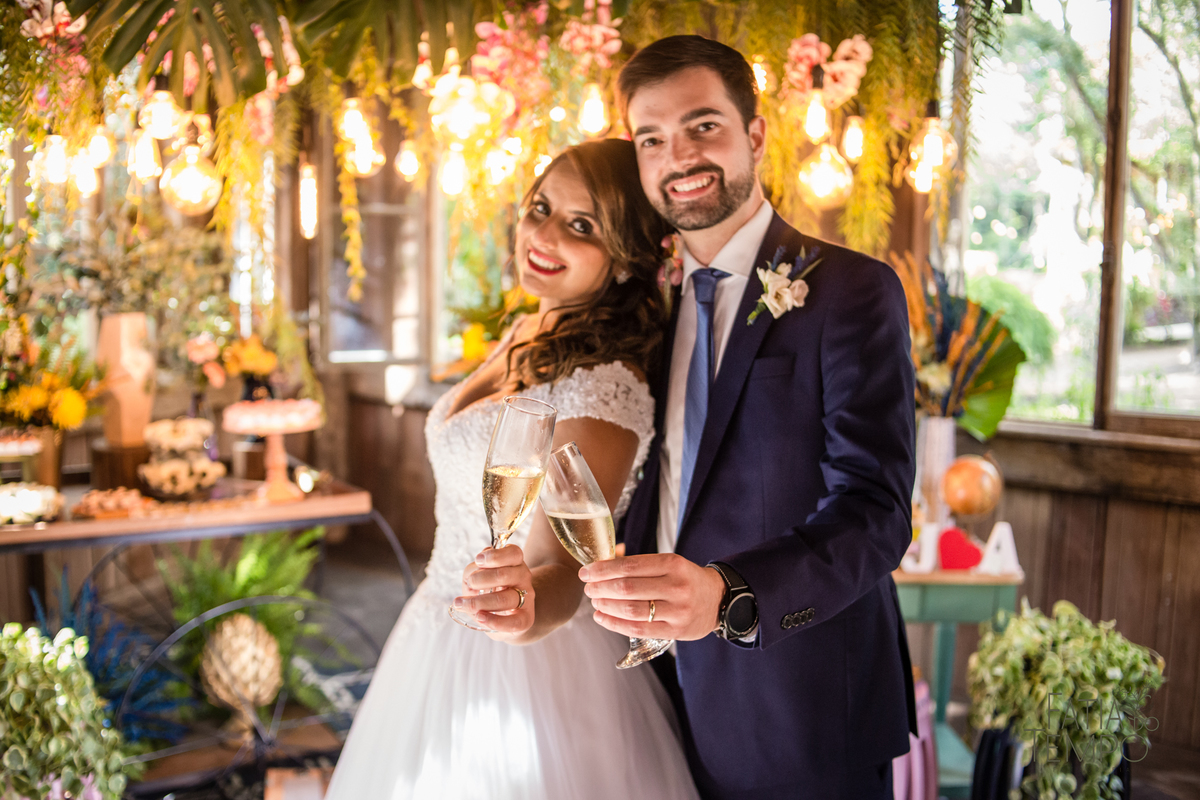 casamento ao ar livre, casamento villa mandacaru, casamento em itu, casamento interior de sp, casamento de dia, casamento fim de tarde, noiva, noivo, casamento por do sol, casamento embaixo da arvore, casamento no campo, borboletas em casamento