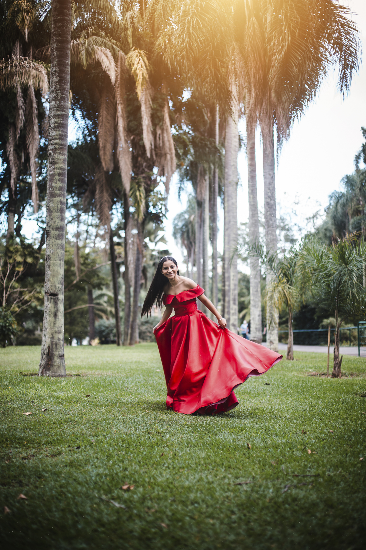 ensaio 15 anos, ensaio debutante, debutante vestido vermelho, ensaio jardim botanico, jardim botanico, fotos no jardim botanico, debutante jardim botanico, jardim botanico de são paulo, ensaio xv, xv, 