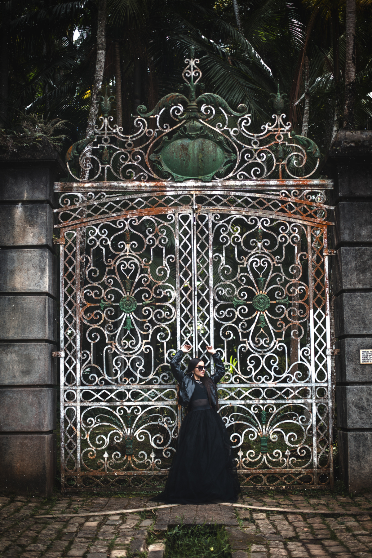 ensaio 15 anos, ensaio debutante, debutante vestido vermelho, ensaio jardim botanico, jardim botanico, fotos no jardim botanico, debutante jardim botanico, jardim botanico de são paulo, ensaio xv, xv, 
