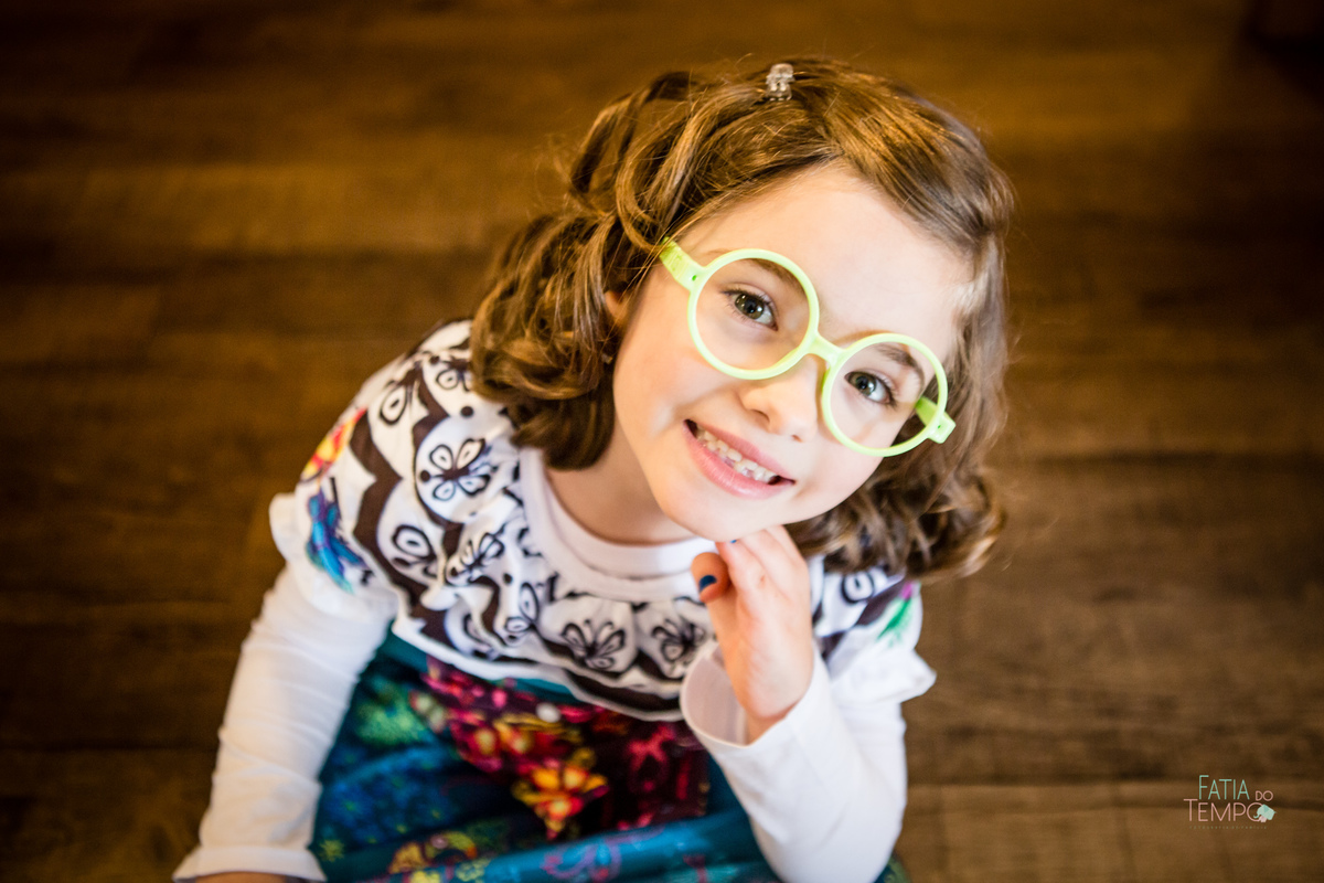 festa infantil, criança, menina, festa de criança, buffet, buffet infantil, bolo, decoração, fotografia, fatia do tempo, felicidade, aniversário, parabéns, encanto, família madrigal, desenho, Disney, quintal das aroeira,