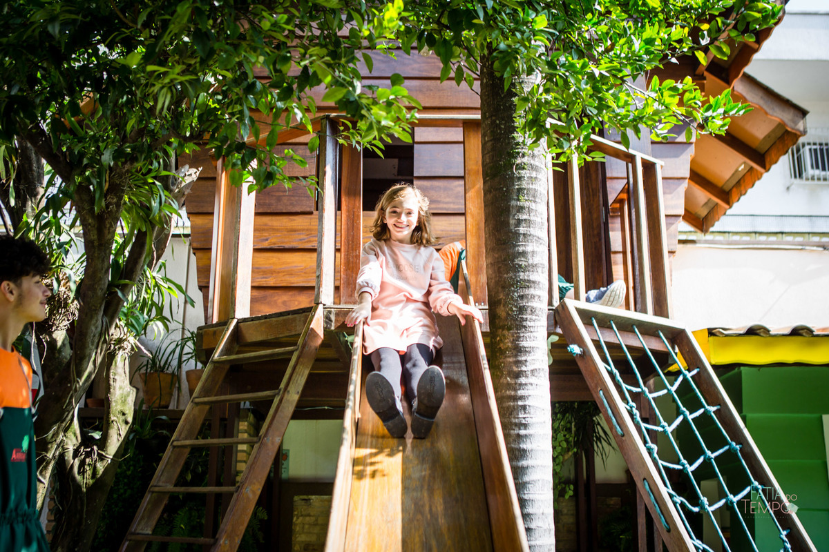 festa infantil, criança, menina, festa de criança, buffet, buffet infantil, bolo, decoração, fotografia, fatia do tempo, felicidade, aniversário, parabéns, encanto, família madrigal, desenho, Disney, quintal das aroeira,