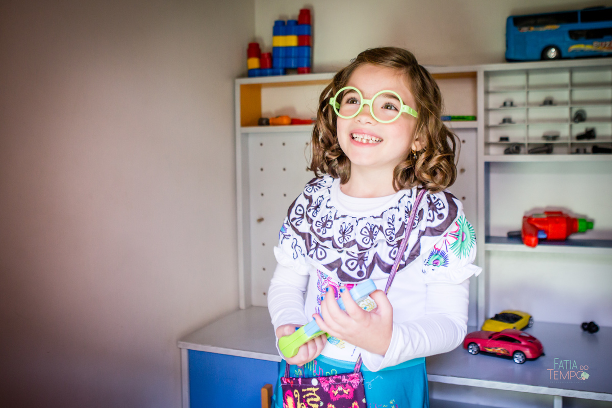 festa infantil, criança, menina, festa de criança, buffet, buffet infantil, bolo, decoração, fotografia, fatia do tempo, felicidade, aniversário, parabéns, encanto, família madrigal, desenho, Disney, quintal das aroeira,