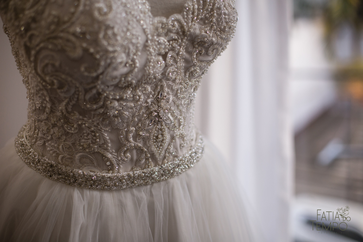 sitio são jorge, espaço demarchi sitio são jorge, casamento ao ar livre, caamento no sitio, oden decoração, SSJ casamentos, noiva gringa, noivo gringo, terno carmargo alfaiataria, 