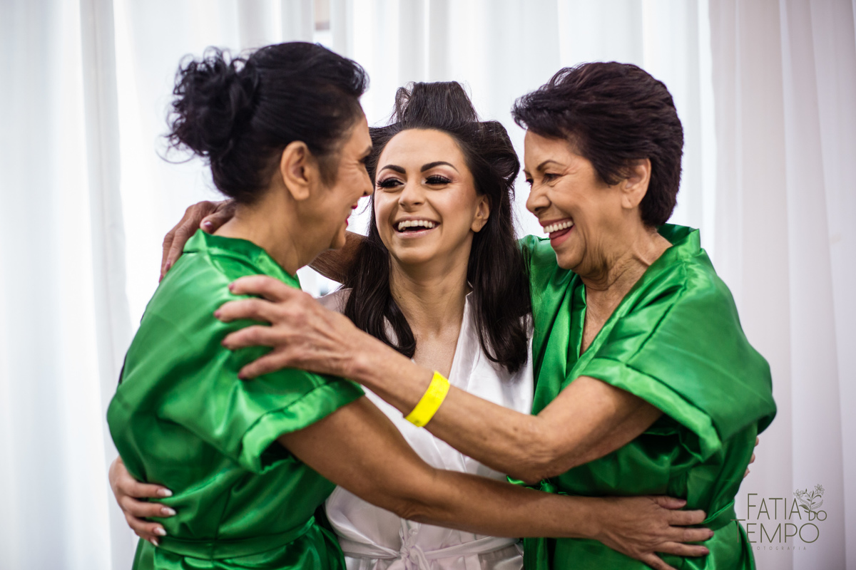 sitio são jorge, espaço demarchi sitio são jorge, casamento ao ar livre, caamento no sitio, oden decoração, SSJ casamentos, noiva gringa, noivo gringo, terno carmargo alfaiataria, 