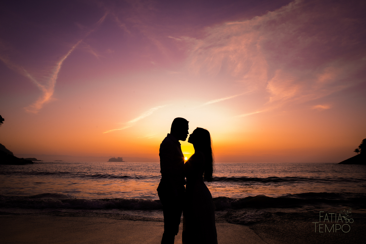 pre casamento, ensaio pre casamento, ensaio pre casamento na praia, ensaio na praia do guaruja, ensaio nascer do sol, ensaio casal nascer do sol, ensaio de casais, ensaio pre wedding, ensaio na praia, praia nascer do sol, praia de sorocotuba