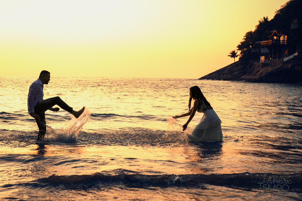 pre casamento, ensaio pre casamento, ensaio pre casamento na praia, ensaio na praia do guaruja, ensaio nascer do sol, ensaio casal nascer do sol, ensaio de casais, ensaio pre wedding, ensaio na praia, praia nascer do sol, praia de sorocotuba