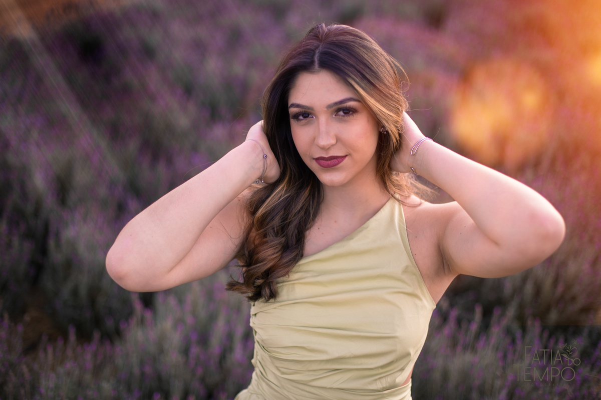 ensaio 15 anos, ensaio em holambra, ensaio cidade das flores, ensaio externo debutante, ensaio debutante, ensaio debutante em holambra, sessao de fotos debutante, ensaio com flores, ensaio de fotos girassois, ensaio de fotos lavanda, fotos debutante