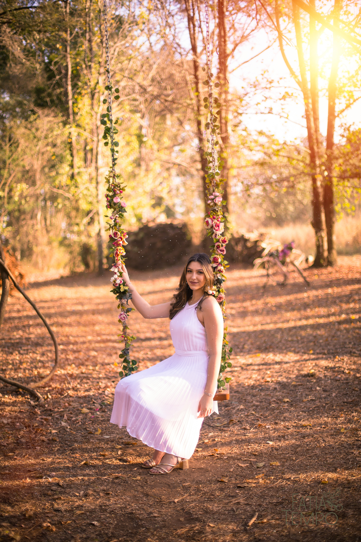 ensaio 15 anos, ensaio em holambra, ensaio cidade das flores, ensaio externo debutante, ensaio debutante, ensaio debutante em holambra, sessao de fotos debutante, ensaio com flores, ensaio de fotos girassois, ensaio de fotos lavanda, fotos debutante