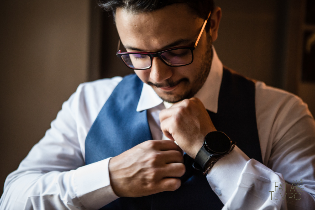 quality hotel, dia da noiva, sitio são jorge, jardim secreto sitio sao jorge, noiva loira, mini wedding, casamento intimista, casamento ao ar livre, casamento no jardim, vestido de noiva, odeon decoração, robe de cetim, decoraçao de casamento