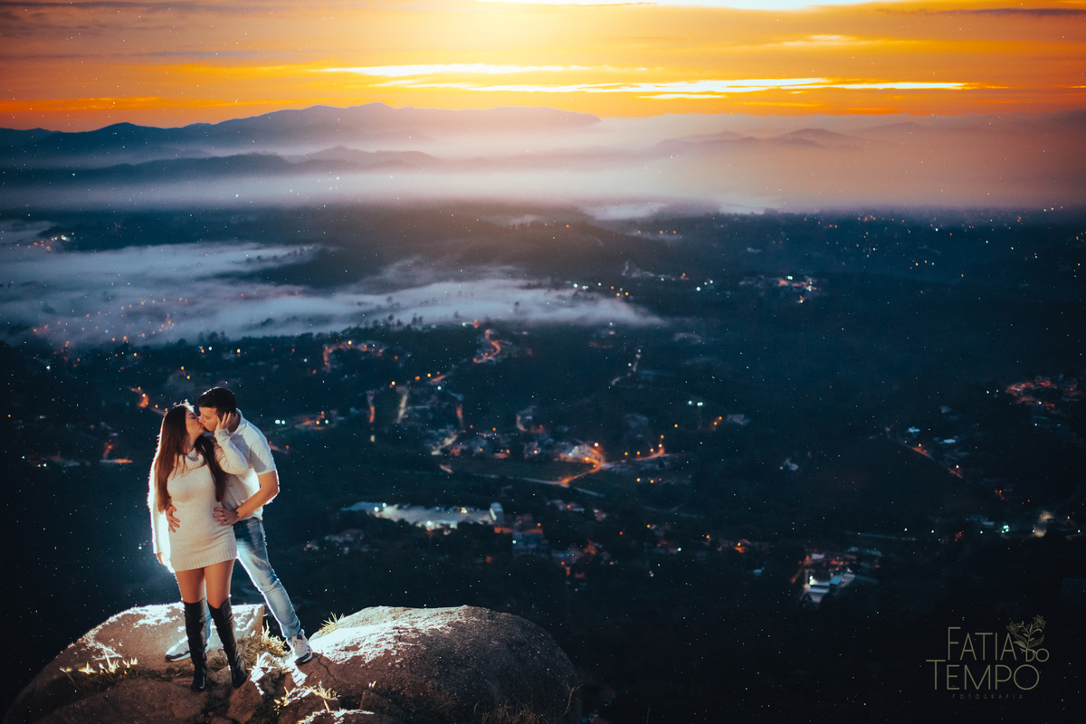 pico do olho d´agua, ensaio no pico do olho d´agua, ensaio ao nascer do sol, ensaio casal pico do olho d´agua, ensaio de casal ao nascer do sol, ensaio de casal montanha, ensaio de casal, pre casamento pico do olho d´agua, pre wedding pico do olho d´agua