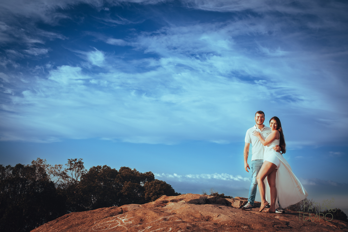 pico do olho d´agua, ensaio no pico do olho d´agua, ensaio ao nascer do sol, ensaio casal pico do olho d´agua, ensaio de casal ao nascer do sol, ensaio de casal montanha, ensaio de casal, pre casamento pico do olho d´agua, pre wedding pico do olho d´agua