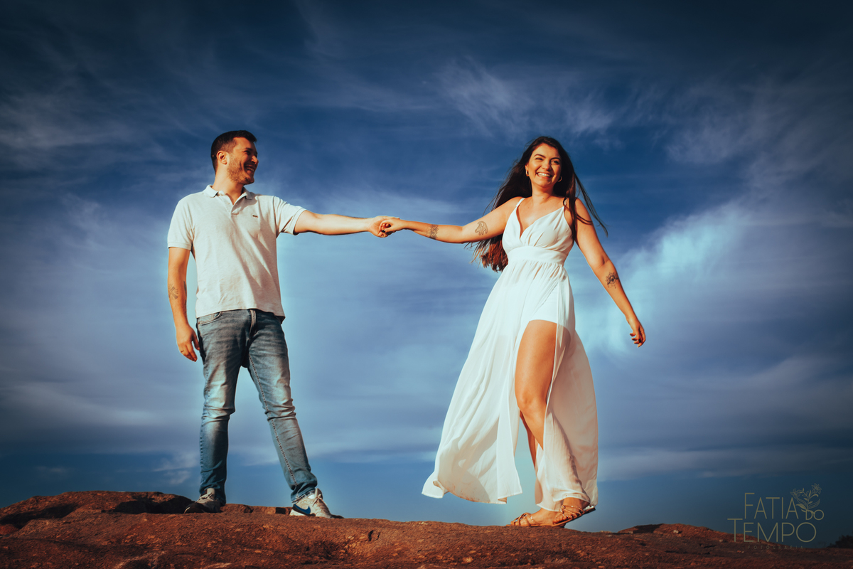 pico do olho d´agua, ensaio no pico do olho d´agua, ensaio ao nascer do sol, ensaio casal pico do olho d´agua, ensaio de casal ao nascer do sol, ensaio de casal montanha, ensaio de casal, pre casamento pico do olho d´agua, pre wedding pico do olho d´agua