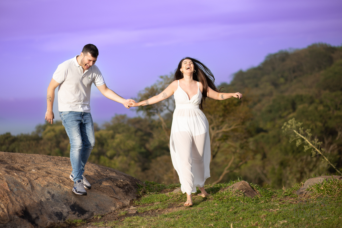 pico do olho d´agua, ensaio no pico do olho d´agua, ensaio ao nascer do sol, ensaio casal pico do olho d´agua, ensaio de casal ao nascer do sol, ensaio de casal montanha, ensaio de casal, pre casamento pico do olho d´agua, pre wedding pico do olho d´agua