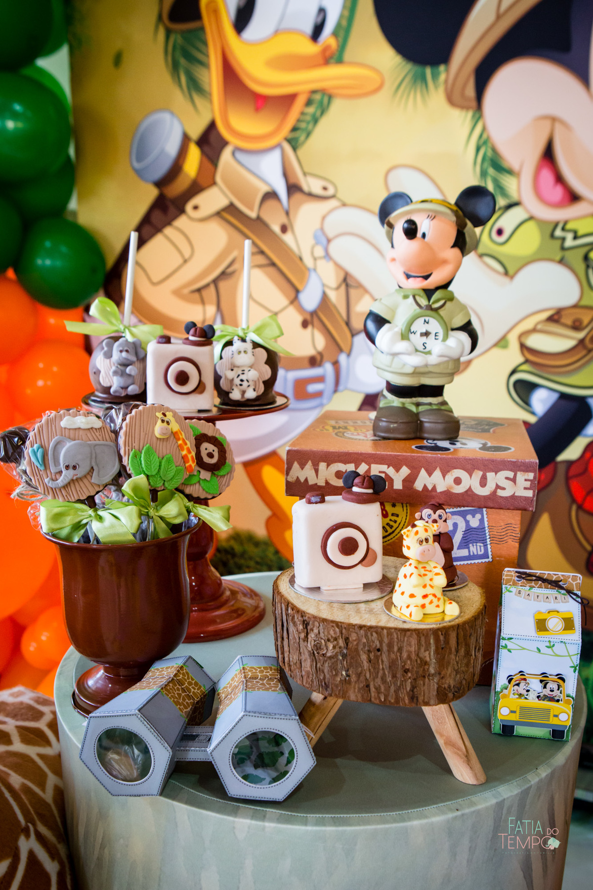 aniversario mickey, festa de aniversario, aniversario 1 ano, fotografo de aniversario, festa no predio, festa no condominio, foto de criança, decoração, safari, mãe de menina, mãe de menino, ensaio fotográfico, buffet infantil, foto autoral, lifestyle