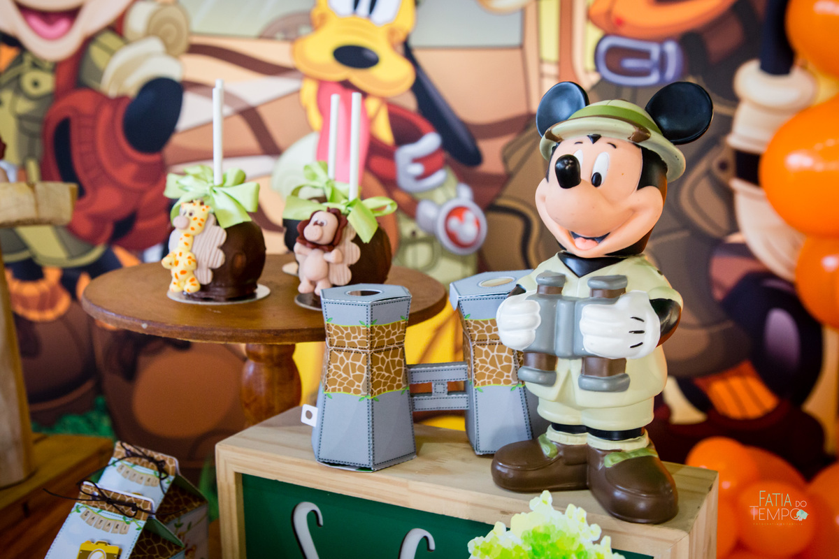 aniversario mickey, festa de aniversario, aniversario 1 ano, fotografo de aniversario, festa no predio, festa no condominio, foto de criança, decoração, safari, mãe de menina, mãe de menino, ensaio fotográfico, buffet infantil, foto autoral, lifestyle
