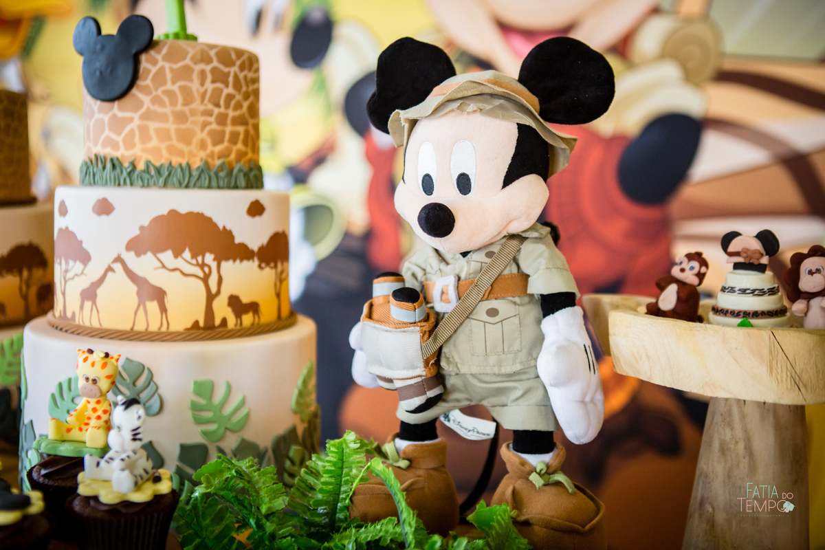 aniversario mickey, festa de aniversario, aniversario 1 ano, fotografo de aniversario, festa no predio, festa no condominio, foto de criança, decoração, safari, mãe de menina, mãe de menino, ensaio fotográfico, buffet infantil, foto autoral, lifestyle