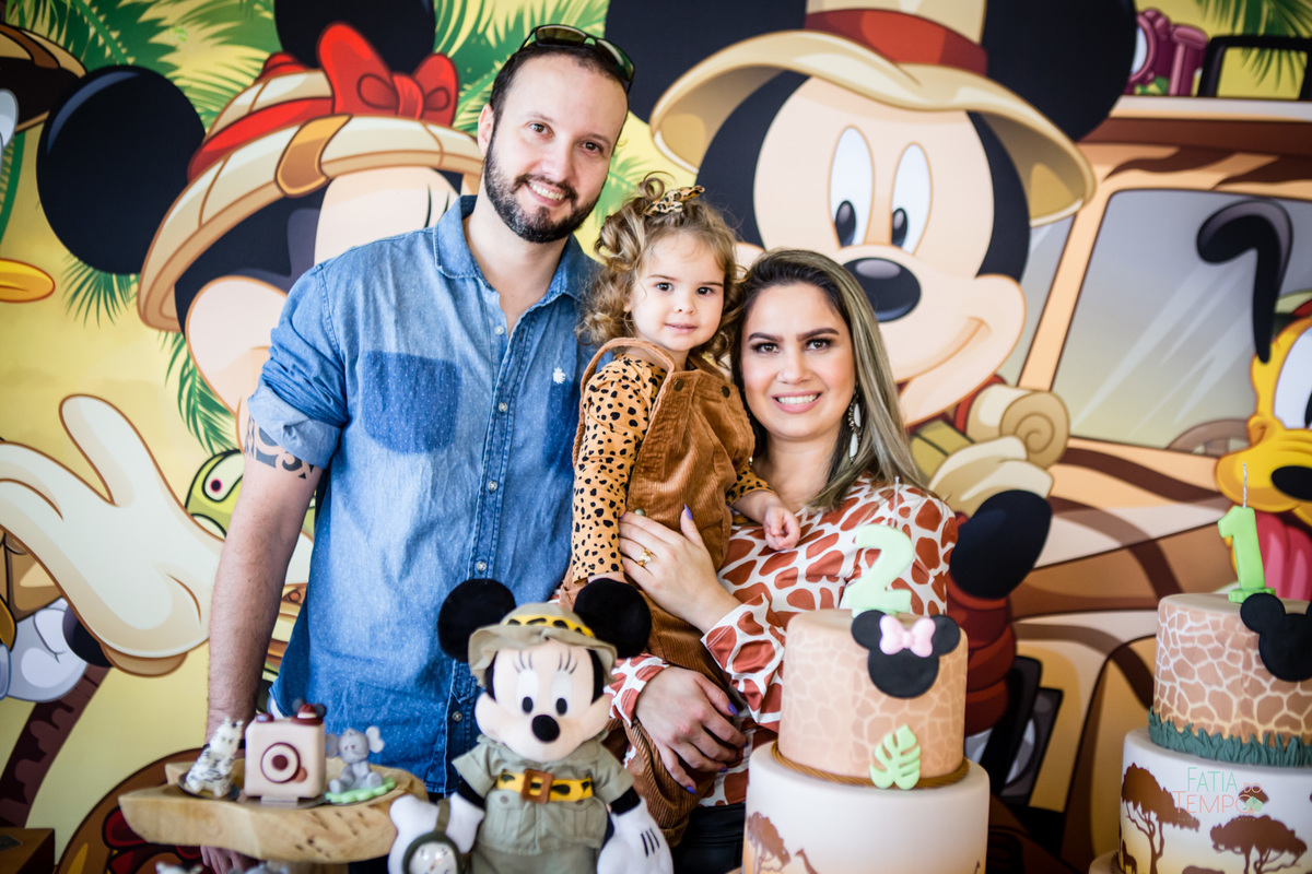 aniversario mickey, festa de aniversario, aniversario 1 ano, fotografo de aniversario, festa no predio, festa no condominio, foto de criança, decoração, safari, mãe de menina, mãe de menino, ensaio fotográfico, buffet infantil, foto autoral, lifestyle