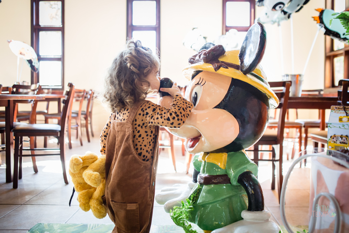 aniversario mickey, festa de aniversario, aniversario 1 ano, fotografo de aniversario, festa no predio, festa no condominio, foto de criança, decoração, safari, mãe de menina, mãe de menino, ensaio fotográfico, buffet infantil, foto autoral, lifestyle