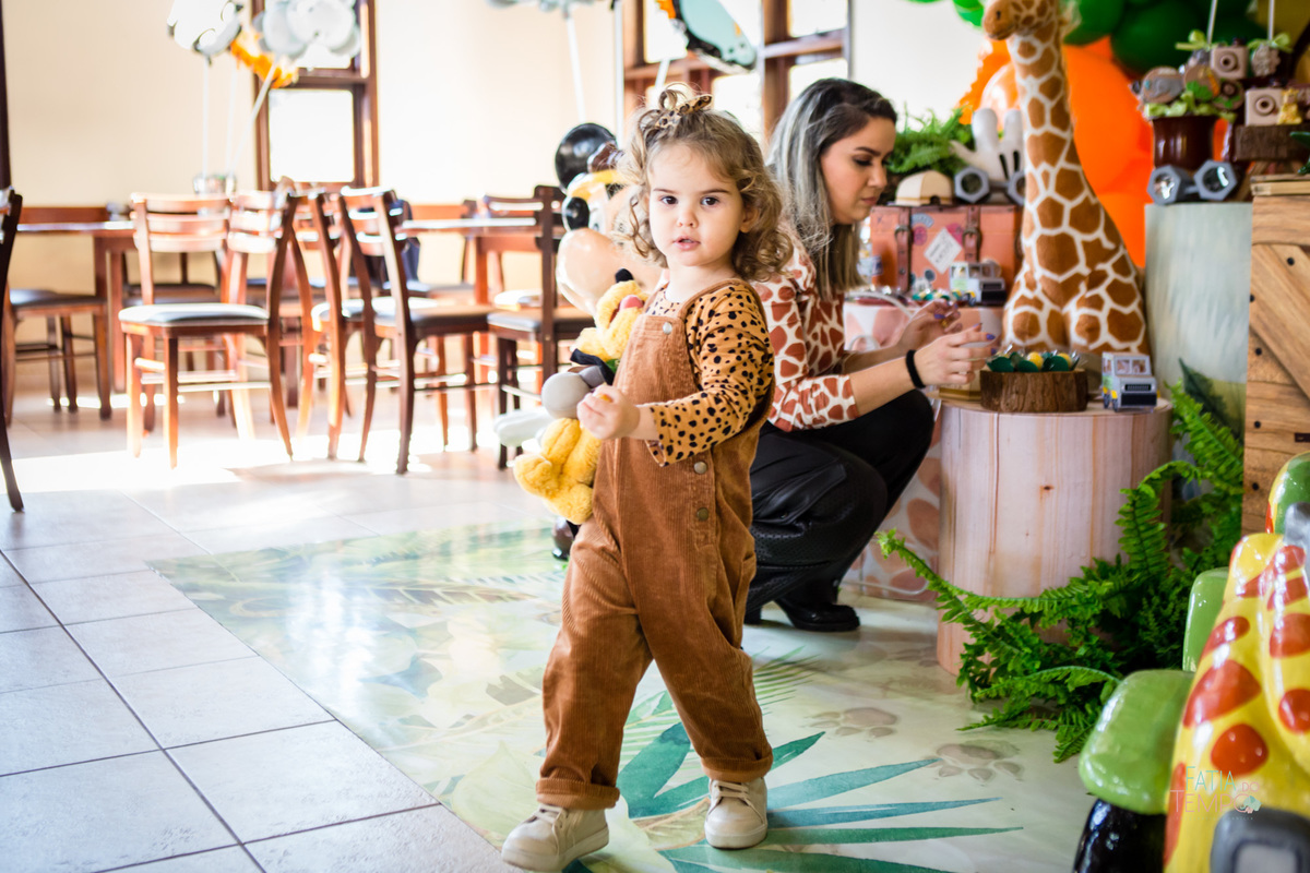 aniversario mickey, festa de aniversario, aniversario 1 ano, fotografo de aniversario, festa no predio, festa no condominio, foto de criança, decoração, safari, mãe de menina, mãe de menino, ensaio fotográfico, buffet infantil, foto autoral, lifestyle