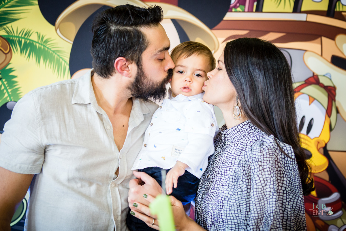 aniversario mickey, festa de aniversario, aniversario 1 ano, fotografo de aniversario, festa no predio, festa no condominio, foto de criança, decoração, safari, mãe de menina, mãe de menino, ensaio fotográfico, buffet infantil, foto autoral, lifestyle