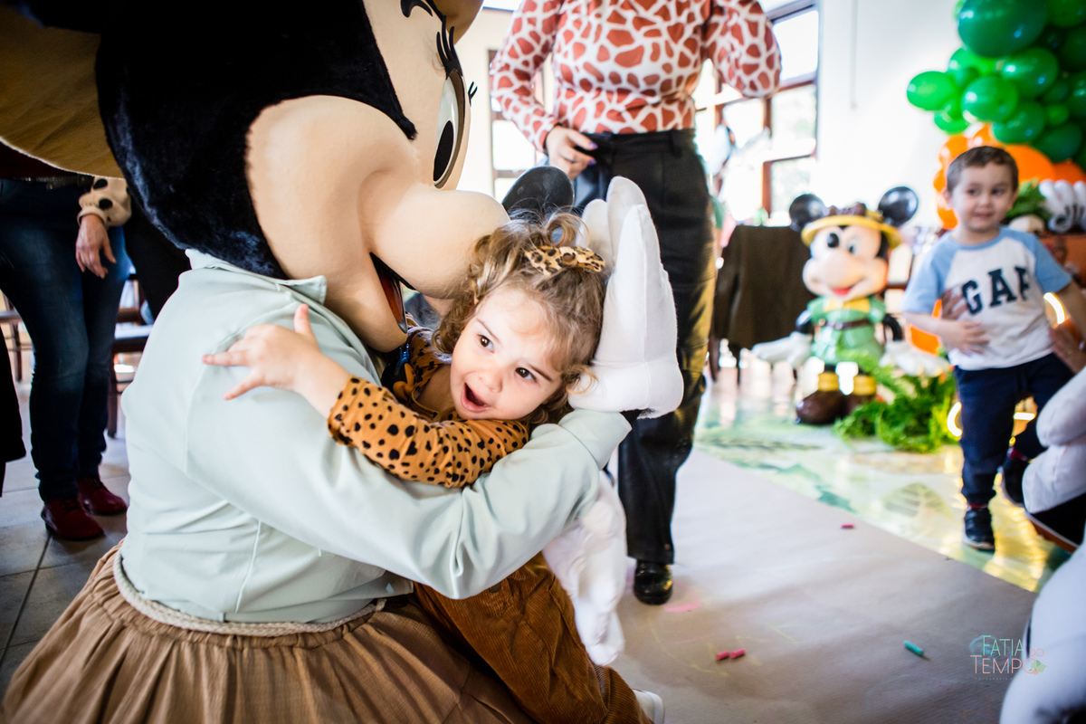 aniversario mickey, festa de aniversario, aniversario 1 ano, fotografo de aniversario, festa no predio, festa no condominio, foto de criança, decoração, safari, mãe de menina, mãe de menino, ensaio fotográfico, buffet infantil, foto autoral, lifestyle