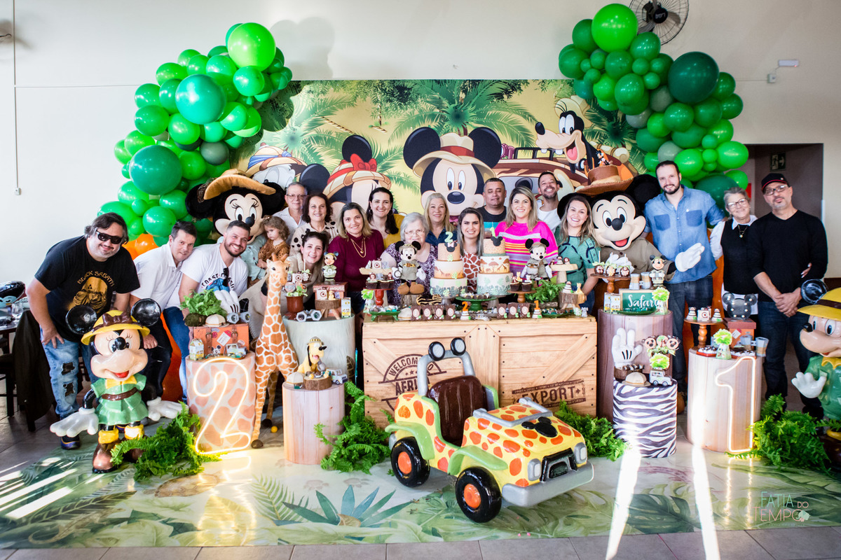 aniversario mickey, festa de aniversario, aniversario 1 ano, fotografo de aniversario, festa no predio, festa no condominio, foto de criança, decoração, safari, mãe de menina, mãe de menino, ensaio fotográfico, buffet infantil, foto autoral, lifestyle