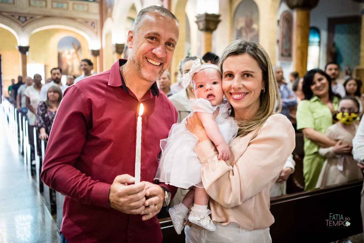 batizado, igreja, catolico, fotografia, comunhão, familia, criança, bebê, menina, menino, foto de criança, foto de família, mãe de menina, mãe de menino, arquitetura, sagrado, Deus, batismo, padre, ensaio fotografico, estudio fotografico,