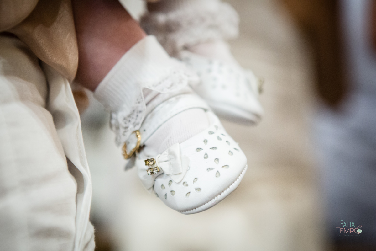 batizado, igreja, catolico, fotografia, comunhão, familia, criança, bebê, menina, menino, foto de criança, foto de família, mãe de menina, mãe de menino, arquitetura, sagrado, Deus, batismo, padre, ensaio fotografico, estudio fotografico,
