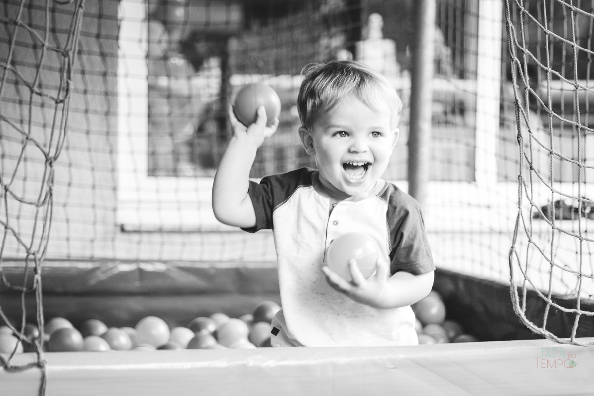 aniversario, bolofofos, festa de aniversario, 2 anos, niver, fotografo de aniversario, festa no predio, festa no condominio, foto de criança, decoração, safari, mãe de menina, mãe de menino, ensaio fotográfico, buffet infantil, foto autoral, lifestyle