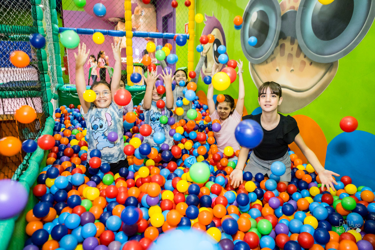 aniversario, xuxa, casa x, festa de aniversario, 9 anos, fotografo de aniversario, buffet infantil, festa no buffet, foto de criança, decoração, princesa, mãe de menina, mãe de menino, ensaio fotográfico, buffet infantil, foto autoral, lifestyle