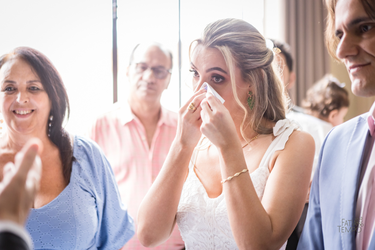 casamento, civil, cartorio, noiva, noivo, wedding, familia, vestido de noiva, decoração, restaurante, ensaio fotografico, mini wedding, mini casamento, madrinha, padrinho, pai, mãe, irmãos, irmã, festa, recepção, almoço, fotografia autoral, foto de casal,