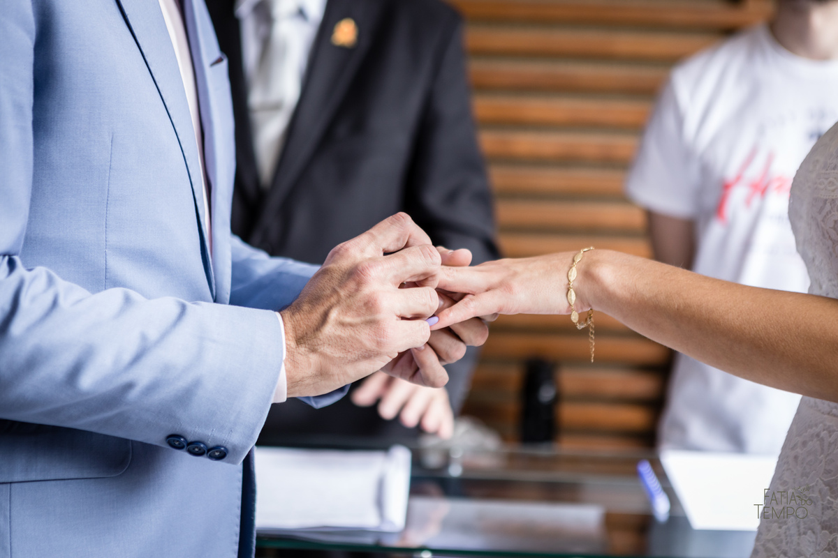 casamento, civil, cartorio, noiva, noivo, wedding, familia, vestido de noiva, decoração, restaurante, ensaio fotografico, mini wedding, mini casamento, madrinha, padrinho, pai, mãe, irmãos, irmã, festa, recepção, almoço, fotografia autoral, foto de casal,