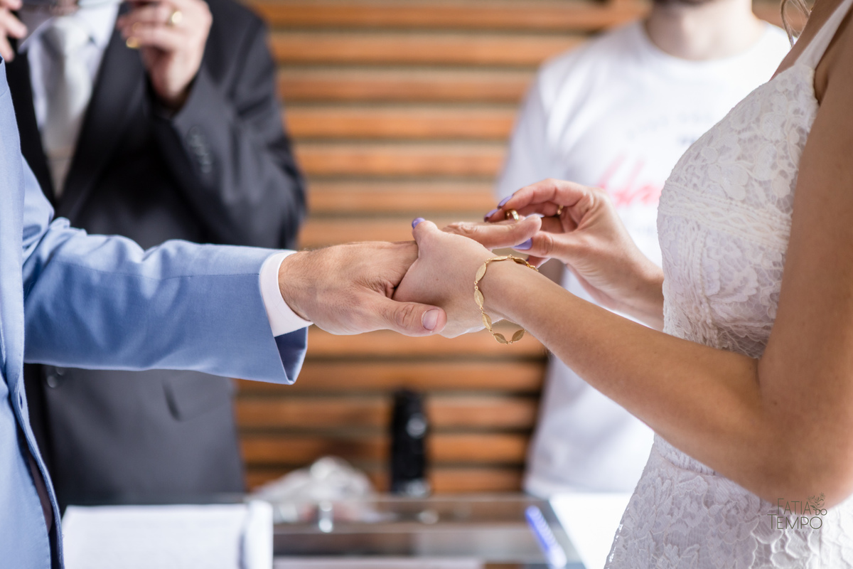 casamento, civil, cartorio, noiva, noivo, wedding, familia, vestido de noiva, decoração, restaurante, ensaio fotografico, mini wedding, mini casamento, madrinha, padrinho, pai, mãe, irmãos, irmã, festa, recepção, almoço, fotografia autoral, foto de casal,