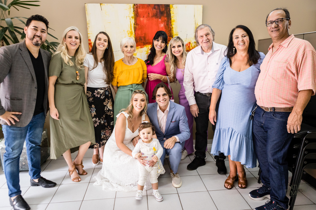 casamento, civil, cartorio, noiva, noivo, wedding, familia, vestido de noiva, decoração, restaurante, ensaio fotografico, mini wedding, mini casamento, madrinha, padrinho, pai, mãe, irmãos, irmã, festa, recepção, almoço, fotografia autoral, foto de casal,